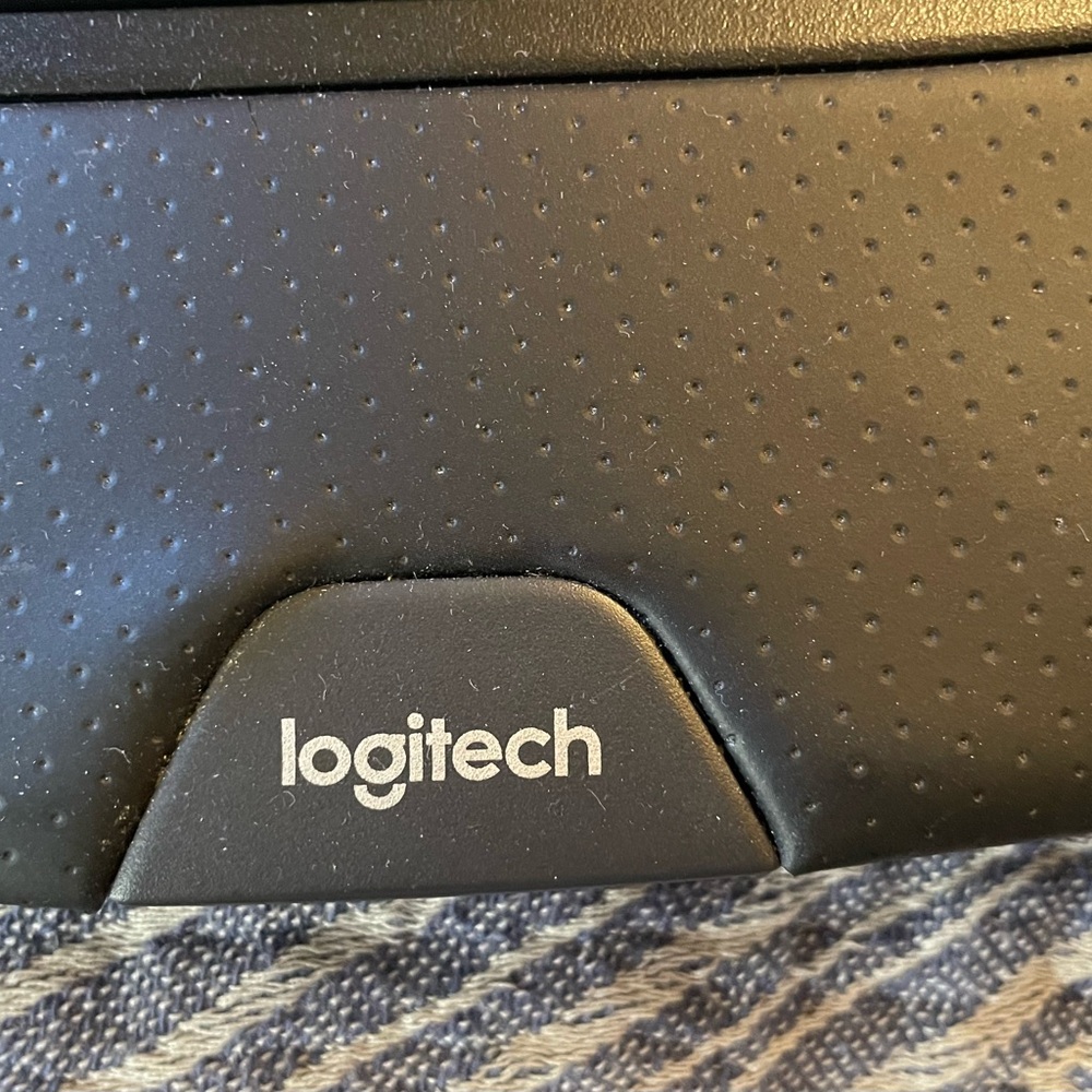 Logitech USB Wireless Keyboard - Picture 4 of 4